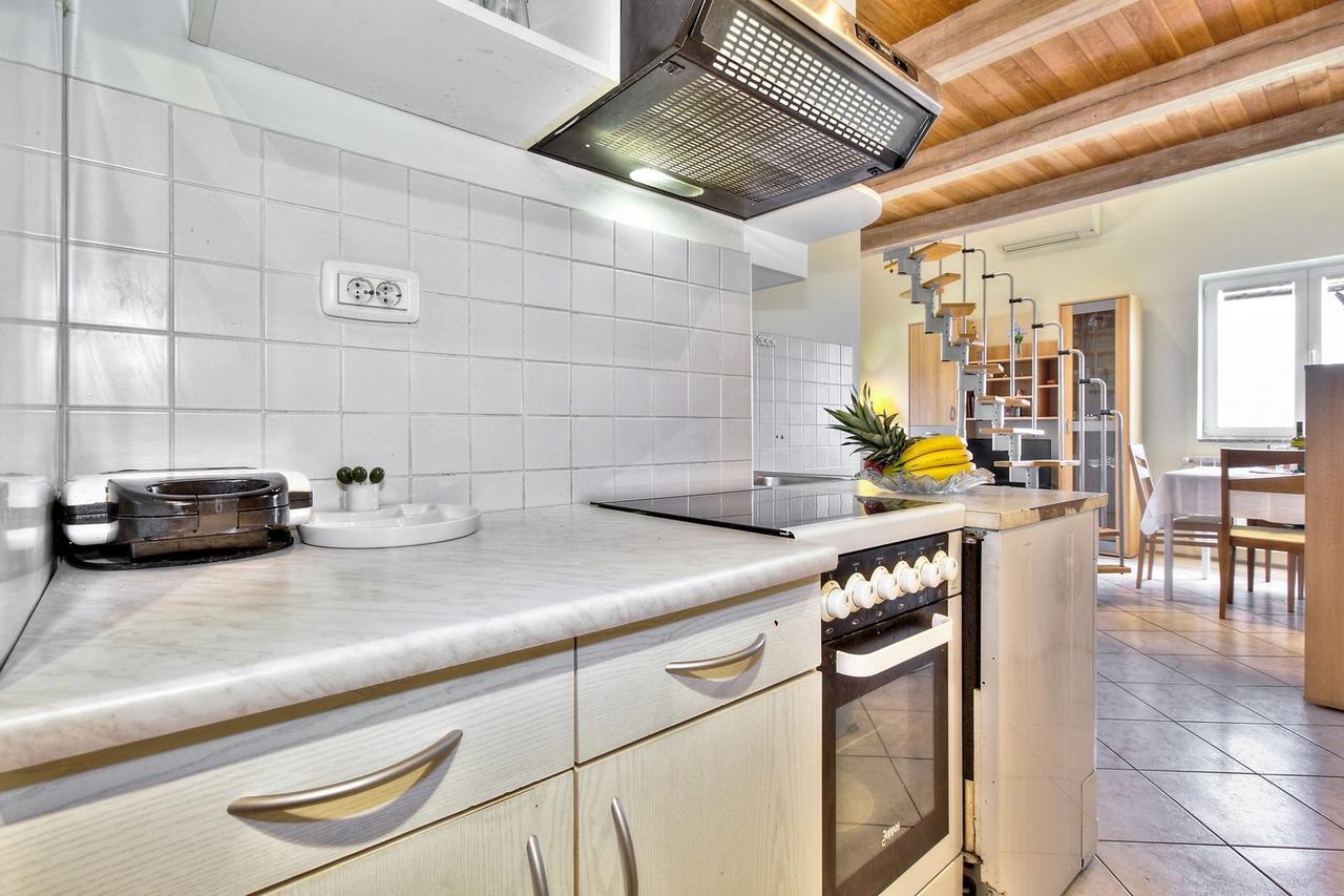 Lana House With Apartment Petrovija ภายนอก รูปภาพ